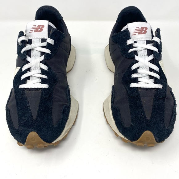New Balance 327 Sneakers in Black and White 8.5 - Picture 5 of 11